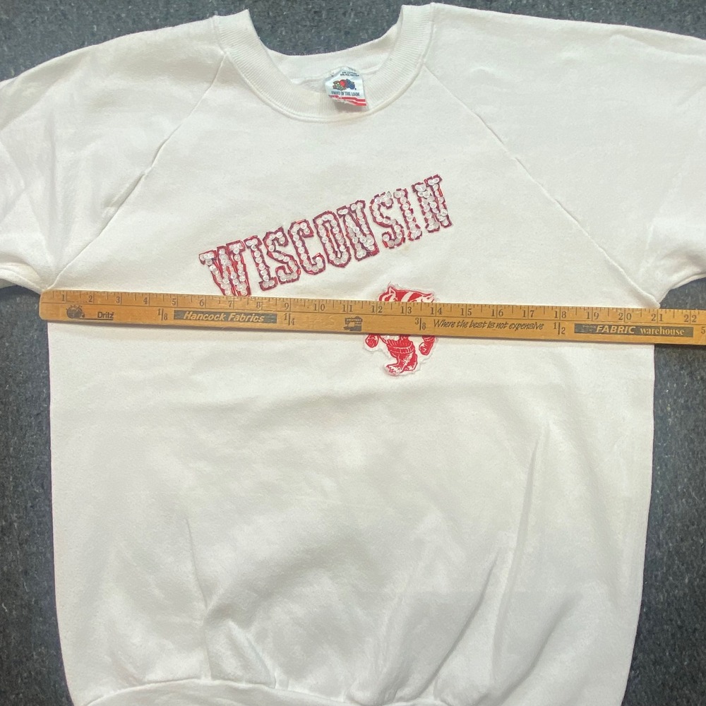 Wisconsin Badgers Sweatshirt Sz L Womens White Sequin Beaded Raglan Vintage 90s - Picture 8 of 9